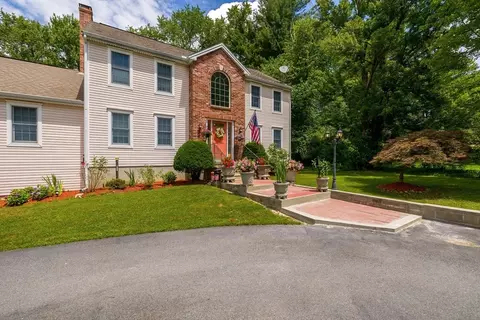 35 Burnap St, Auburn, MA 01501