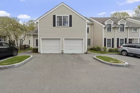 7 Evergreen Cir #7, Canton, MA 02021