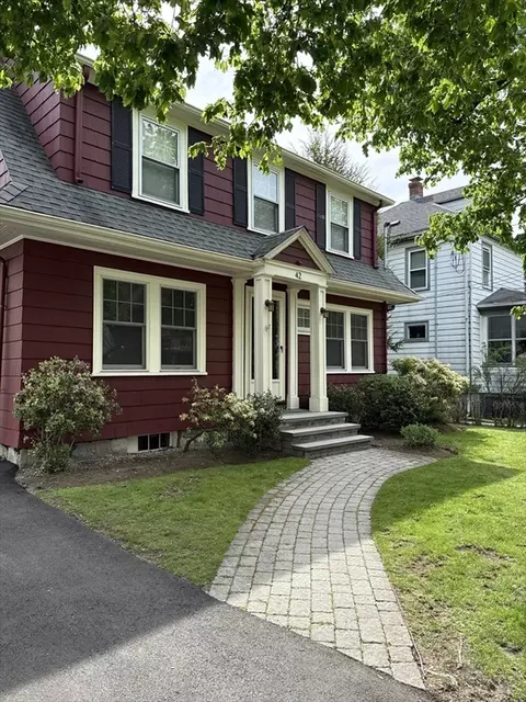 42 Aberdeen St, Newton, MA 02461