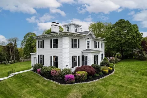 65 Hayden Rowe St, Hopkinton, MA 01748