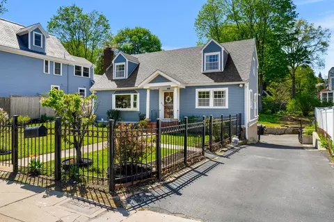 1061 Centre St, Jamaica Plain, MA 02130