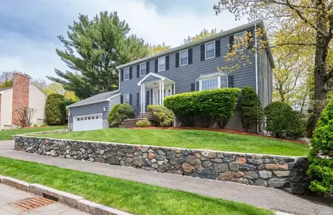 25 Ellen Rd, Stoneham, MA 02180 photo 3