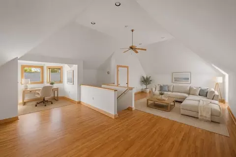 4 Harborview Rd, Hull, MA 02045 photo 26