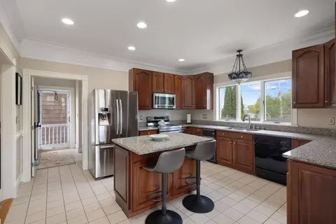4 Harborview Rd, Hull, MA 02045 photo 9