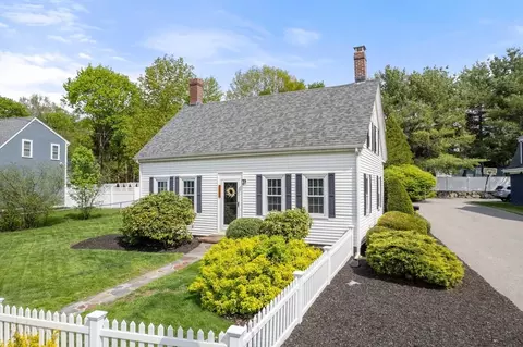 Exterior - 2067 Washington St, Canton, MA 02021 photo 2 of 8