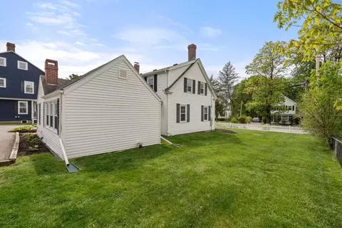 Exterior - 2067 Washington St, Canton, MA 02021 photo 7 of 8