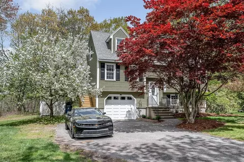 71 Mollie Dr, Tewksbury, MA 01876