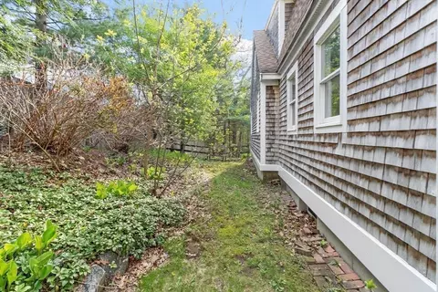 215 Wethersfield St, Rowley, MA 01969 photo 35