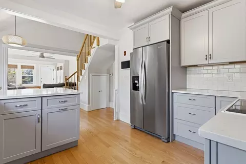 6 Adams St, Danvers, MA 01923 photo 4