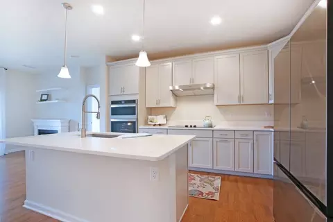 260 Martins Lndg #508, North Reading, MA 01864