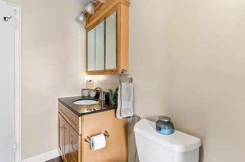 Bath - 223 Franklin St, Reading, MA 01867 photo 3 of 3