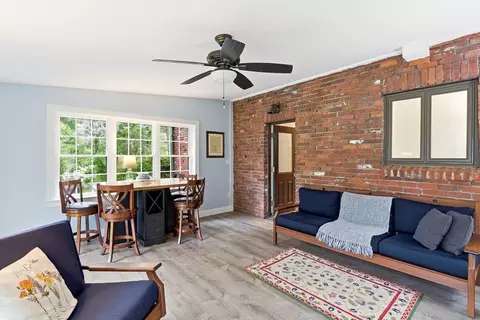 Exterior - 223 Franklin St, Reading, MA 01867 photo 9 of 9