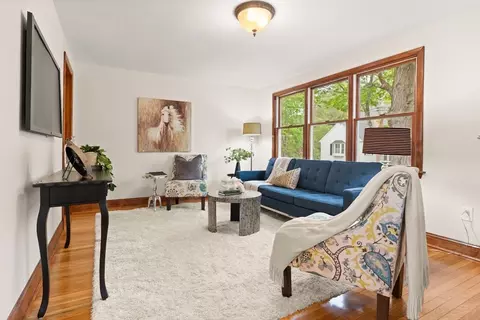 Living - 7 King St, Reading, MA 01867 photo 2 of 2