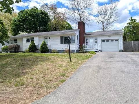 98 Pleasant View St, Methuen, MA 01844