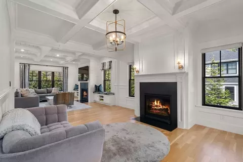 Living - 7 Massasoit Rd, Wellesley, MA 02481 photo 2 of 4
