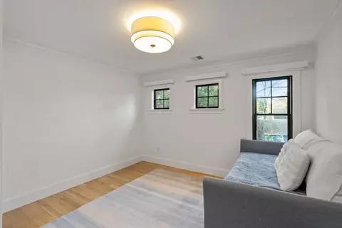 Bedroom - 7 Massasoit Rd, Wellesley, MA 02481 photo 5 of 6