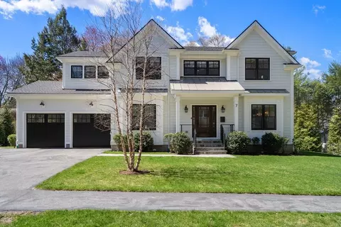 Exterior - 7 Massasoit Rd, Wellesley, MA 02481 photo 2 of 4