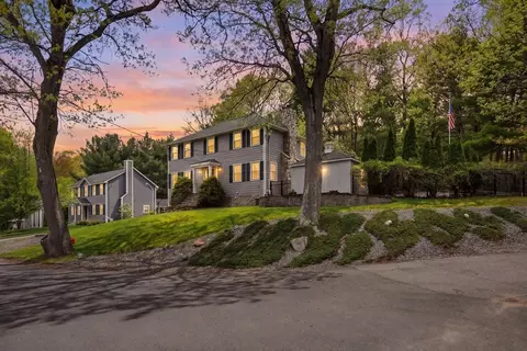 6 Packard St, Woburn, MA 01801