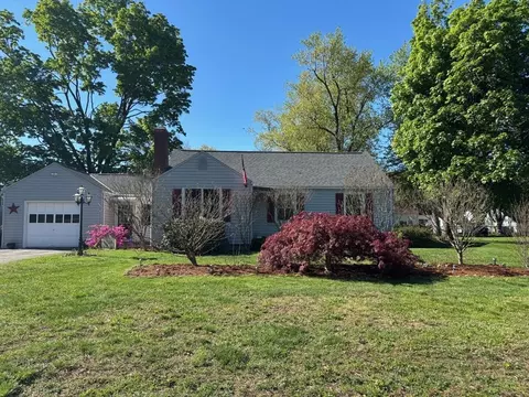 65 Brookside Cir, Springfield, MA 01129