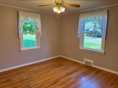 Bedroom - 65 Brookside Cir, Springfield, MA 01129 photo 2 of 5