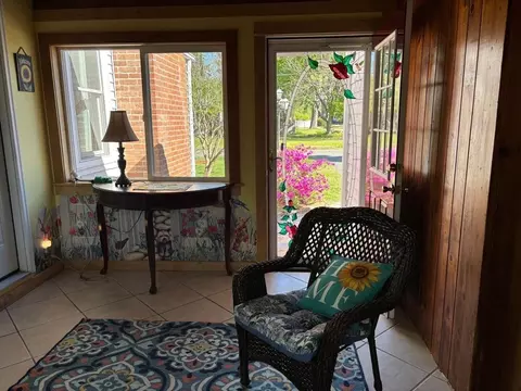 Exterior - 65 Brookside Cir, Springfield, MA 01129 photo 6 of 9