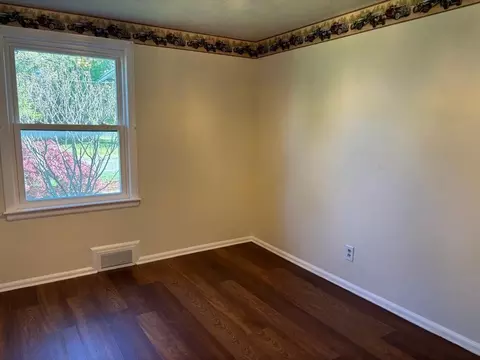 Bedroom - 65 Brookside Cir, Springfield, MA 01129 photo 1 of 5