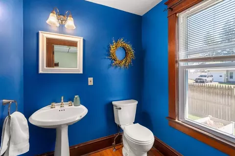 Bath - 217 Ellsworth Ave, Springfield, MA 01118 photo 1 of 2