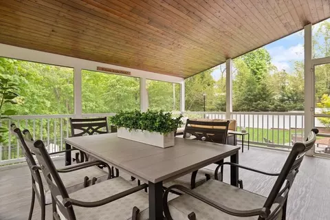 21 Buckingham Dr, Reading, MA 01867 photo 24