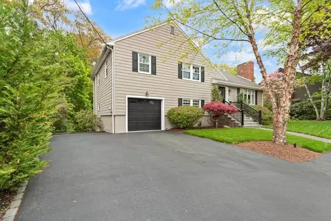 21 Buckingham Dr, Reading, MA 01867 photo 3
