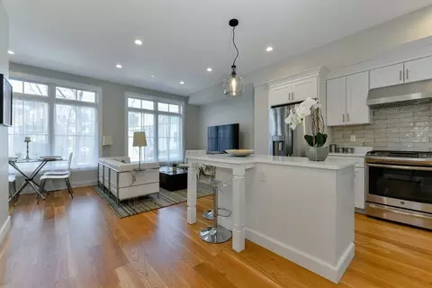 145 Stoughton St #4, Boston, MA 02125