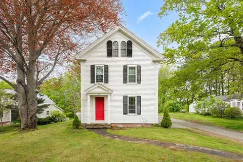 Exterior - 10 Maple, Sturbridge, MA 01566 photo 3 of 9