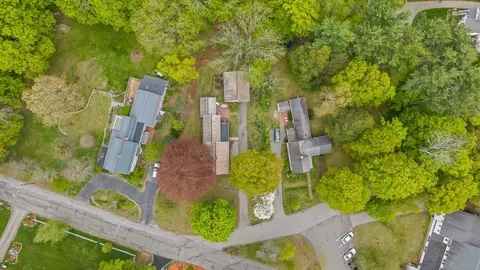 View/Area - 10 Maple, Sturbridge, MA 01566 photo 1 of 3