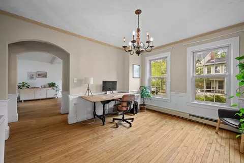 Dining - 10 Maple, Sturbridge, MA 01566 photo 4 of 4