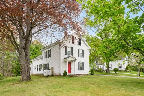 Exterior - 10 Maple, Sturbridge, MA 01566 photo 4 of 9