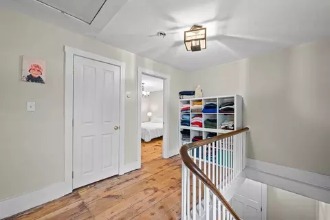 Entry Way - 10 Maple, Sturbridge, MA 01566 photo 2 of 2