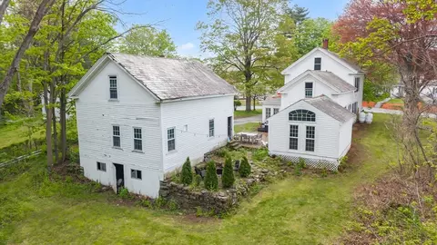 Exterior - 10 Maple, Sturbridge, MA 01566 photo 9 of 9