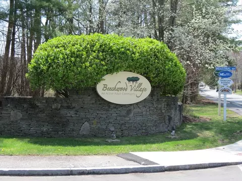 12 Driftwood Ln #55, Rockland, MA 02370