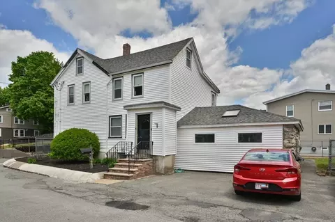 4 Wiley Pl, Wakefield, MA 01880