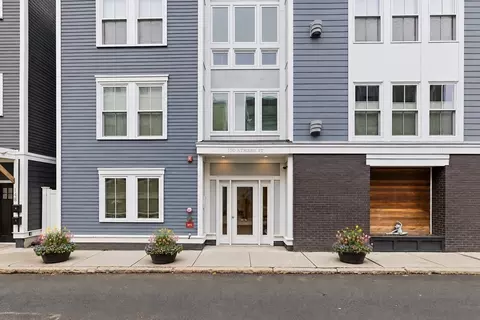 150-156 Athens St #2, Boston, MA 02127
