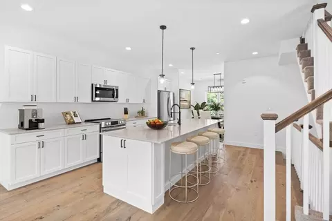 635 Main St #TH3, Wilmington, MA 01887