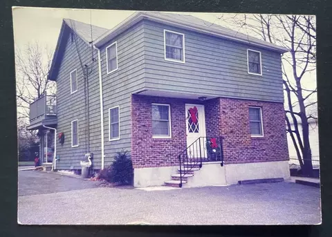 24 Montvale Ave, Stoneham, MA 02180