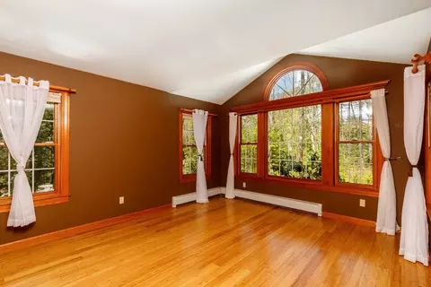 Living - 1478 Conant Rd, Athol, MA 01331 photo 3 of 4