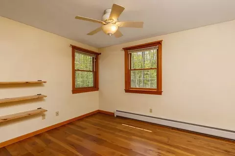 Bedroom - 1478 Conant Rd, Athol, MA 01331 photo 4 of 5
