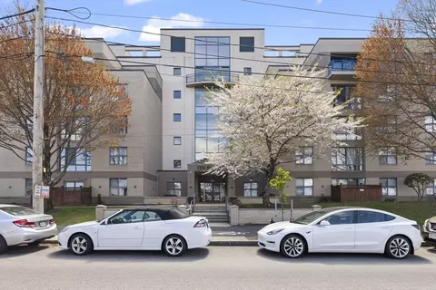 170 Gore St #417, Cambridge, MA 02141