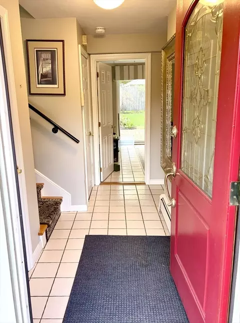 Entry Way - 12 Barbara Rd, Canton, MA 02021 photo 1 of 3