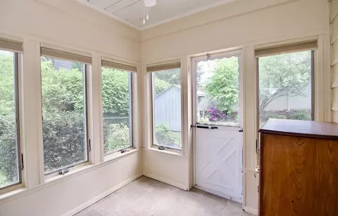 Exterior - 129 Chalmers St, Springfield, MA 01118 photo 3 of 3