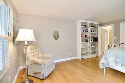 Bedroom - 129 Chalmers St, Springfield, MA 01118 photo 4 of 14