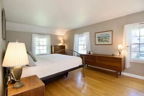 Bedroom - 129 Chalmers St, Springfield, MA 01118 photo 6 of 14