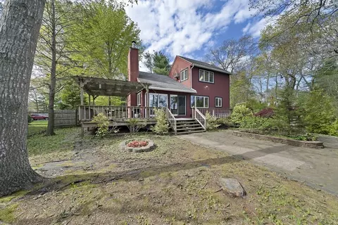 18 Somerville St, Marshfield, MA 02050
