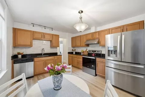 Kitchen - 166 Chestnut St #1, Brookline, MA 02445 photo 1 of 5